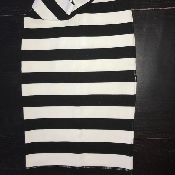 BEBE Wide striped pencil skirt size xsmall - Picture 8 of 8